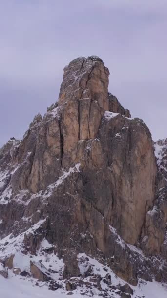 Montaña Gusela Cerca Giau Pass Invierno Belluno Dolomitas Italia Vista — Vídeos de Stock