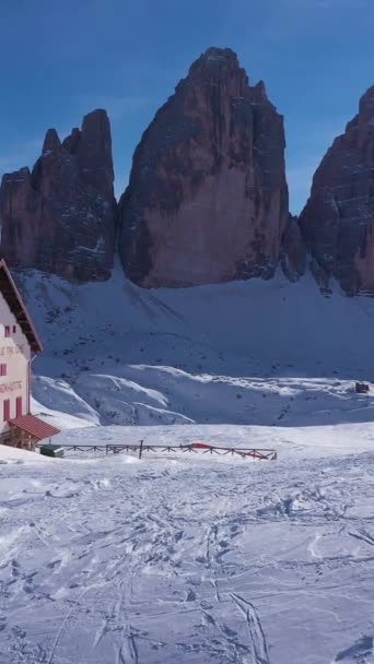 Dolomites Itálie February 2022 Tre Cime Lavaredo Dreizinnenhutte Tři Vrcholy — Stock video