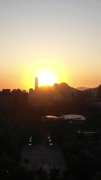Santiago City Skyline Ved Sunset Luftudsyn Las Condes Kommune Til – Stock-video