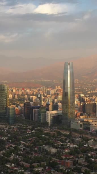 Santiago City Ved Sunset Andesfjellene Aerial View Chile Bane Rundt – stockvideo