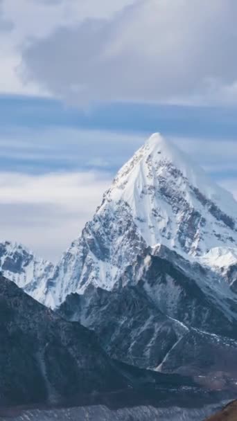 Hora Pumori Himalája Nepál Timelapse Oddálit Svislé Video — Stock video