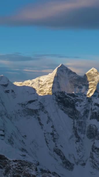 Góra Ama Dablam Wschodzie Słońca Widok Szczytu Wyspy Himalaje Nepal — Wideo stockowe