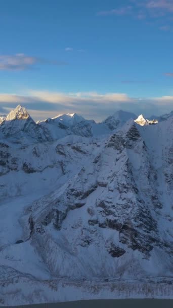 Гималаи Санрайз Вид Вершины Пиковой Горы Острова Непале Широкий Бросок — стоковое видео