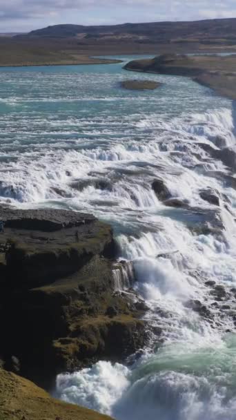 Wodospad Gullfoss Słoneczny Dzień Islandia Zwolniony Ruch Pionowe Wideo — Wideo stockowe