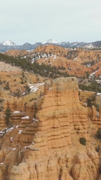 Red Canyon Hoodoos Την Ημέρα Του Χειμώνα Εθνικό Δάσος Ντίξι — Αρχείο Βίντεο