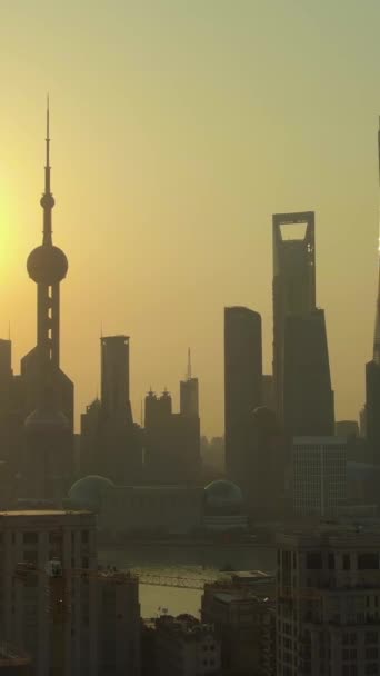 Shanghai Skyline Wschodzie Słońca Dystrykt Huangpu Lujiazui Chinach Widok Lotu — Wideo stockowe