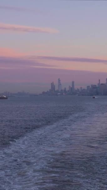 New York Manhattan Und Jersey City Urban Skyline Bei Sonnenaufgang — Stockvideo