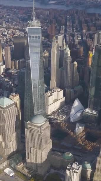 Skyline Lower Manhattan Med One World Trade Center Soliga Dagen — Stockvideo