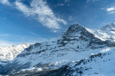 Eiger kışın Kuzey Surat Dağı. İsviçre Alpleri. İsviçre