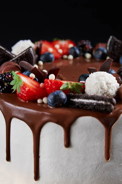 Birthday Cake Dark Background Close Cake Decorated Fresh Berries Chocolate — Stock Photo, Image