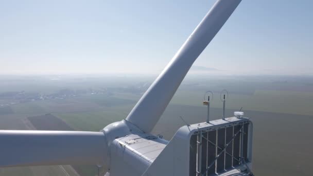 Primer Plano Turbina Eólica Campo Energía Renovable Partir Del Generador — Vídeo de stock