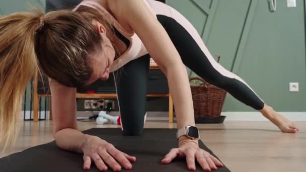Woman Doing Sport Exercises Home Wearing Fitness Watch Hand Sport — Vídeos de Stock