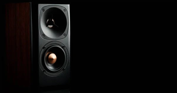 Multimedialer Akustischer Lautsprecher Mit Kopierraum Soundsystem Auf Dunklem Hintergrund — Stockfoto