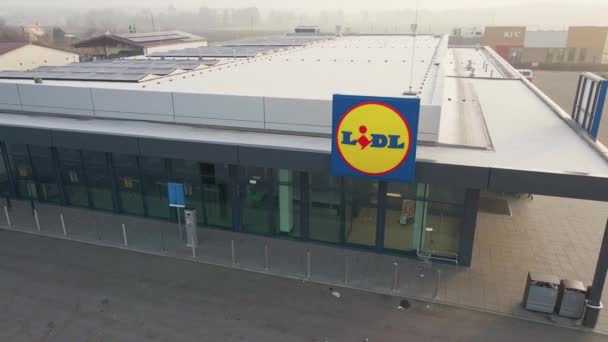 Fassade Des Lidl Supermarktes Luftaufnahme Deutsche Discount Supermarktkette Geschlossene Lidl — Stockvideo