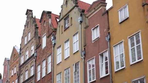 Ιστορική Πρόσοψη Κτιρίου Στο Γκντανσκ Πολωνία Αρχιτεκτονική Παλιάς Πόλης — Αρχείο Βίντεο