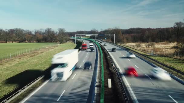 Timelapse Rodovia Movimentada Com Silhuetas Carros Condução Estrada Tráfego Auto — Vídeo de Stock