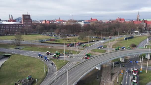 Фермери Протестують Вроцлаві Польща Протистояння Фермерів Тракторах Блокує Рух Міських — стокове відео