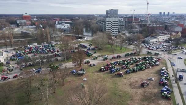 Agricultores Protestam Wroclaw Polônia Agricultores Que Protestam Tratores Bloqueiam Tráfego — Vídeo de Stock