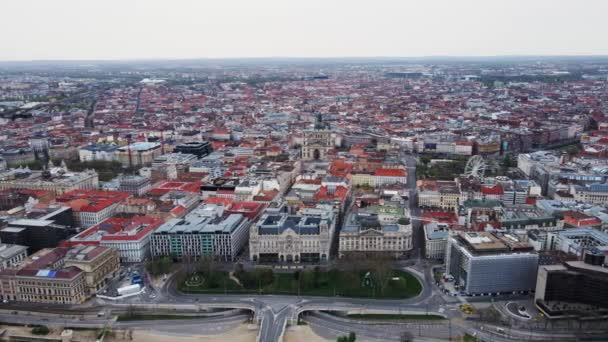 Панорамный Вид Горизонт Веревок Будапешта Вид Воздуха Столицу Венгрии Историческими — стоковое видео