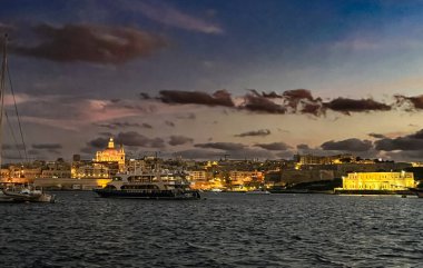 Sliema setinde güzel bir gün batımı, Malta