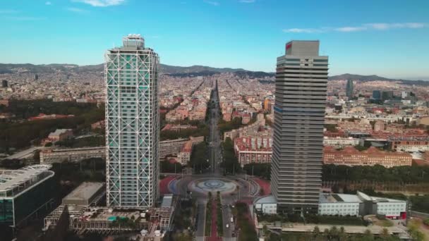 Барселона Вид Воздуха Беспилотник Летит Моря Центру Барселоны Марина Саграда — стоковое видео