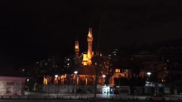 Exteriér Mešity Mihrimah Sultána Noci Uskudaru Istanbulu Osvětlená Mešita Kontrastuje — Stock video
