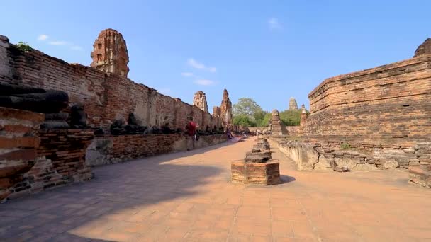 Dezember 2019 Wat Mahathat Ayutthaya Thailand Nur Sehr Wenige Chinesische — Stockvideo