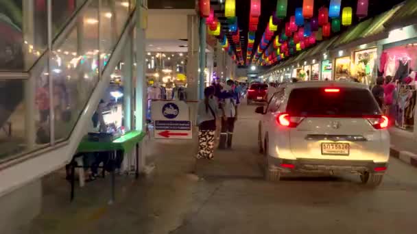 2022年3月5日 プラシット ナイト マーケット パタヤ 夜の市場への散歩の時間の経過 — ストック動画