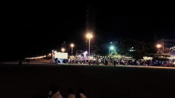 Června 2022 Jomtien Beach Thajsko Time Lapse Walking Beach Party — Stock video