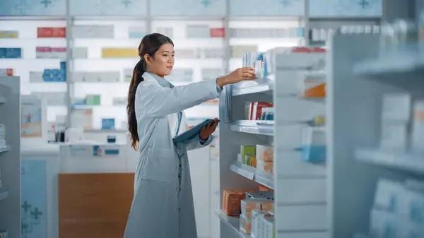 Pharmacy Drugstore Beautiful Asian Pharmacist Uses Digital Tablet Computer Checks — Stock Photo, Image
