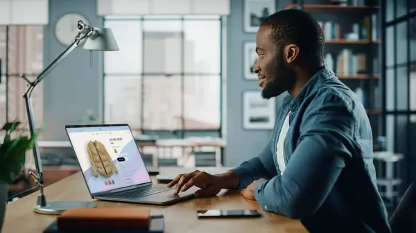 Handsome Black African American Man Using Laptop Computer Clothing Online — Stock Photo, Image