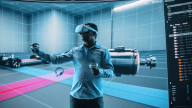 Otomotiv Mühendisi, VR yazılımını kullanarak İnteraktif Çevrede Elektrikli Motor ve Araç Platformu 'nu gösteriyor. Sanal Kullanımda Çok Irklı Mühendis