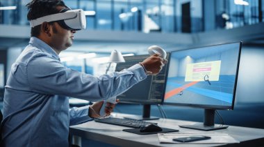 Endüstriyel Yazılım Geliştirici Yazım Kodu ve Test 3D İç Tasarım Arayüzü. Sanal Mobilya Giyilirken Mühendis Düzenleme ve Taşıma