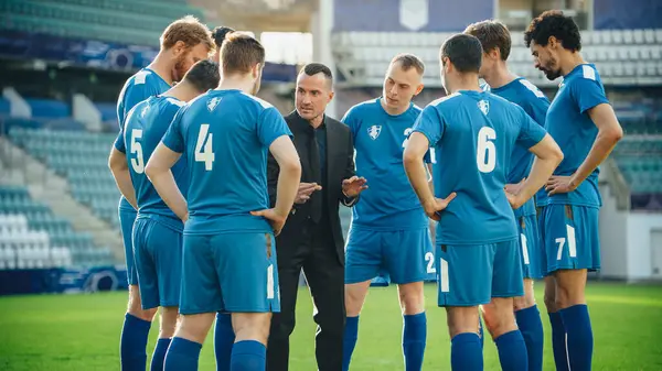 Profesyonel Futbol Takımı Eğitimi, Taktik Koçluğu: Futbol Koçu Oyun Stratejisini, Taktikleri, Oyunculara Çalışma Planını Açıkladı. Antrenör Motivasyonları