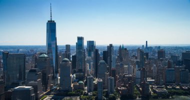 Manzaralı New York şehri manzarası Aşağı Manhattan Mimarisine doğru. Midtown Finans Bölgesi 'nin panoramik görüntüsü bir helikopterden. Şehir manzarası