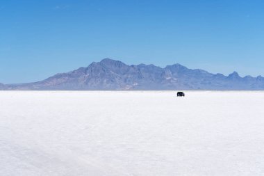 Utah 'taki Bonneville Salt Flats manzarası.