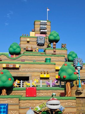 Osaka, Japonya - 11 Aralık 2023: Yoshi 'nin Super Nintendo World' deki macera yolculuğu, Universal Stüdyoları Japonya 'da bir eğlence alanı..