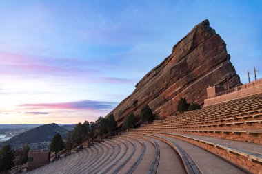 Denver, Colorado 'daki Red Rocks Park ve Amfitiyatrosunda sabah