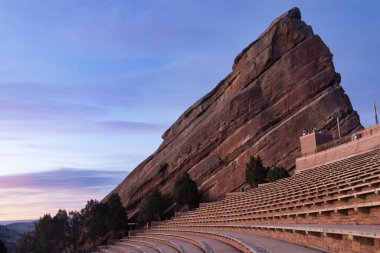 Denver, Colorado 'daki Red Rocks Park ve Amfitiyatrosunda sabah