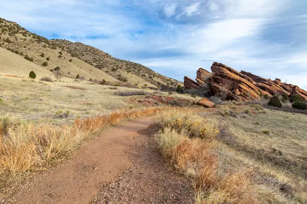 Denver, Colorado 'daki Red Rocks Parkı' nda yürüyüş patikası