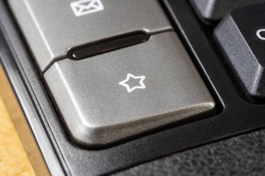 Basit bir yıldız sembolü simgesi simgesi düğmesi, favori yer imi anahtarı, favorilere ekleme, web sayfası iş web sitesi SEO derecelendirmesi, derecelendirme ürünleri, siteler soyut konsept nesne aşırı yakınlaştırma