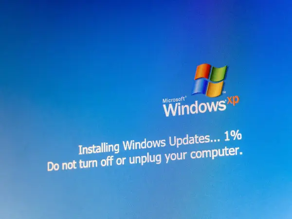 Actualización Del Sistema Operativo Microsoft Windows Instalación Actualizaciones Uno Por Imagen de stock