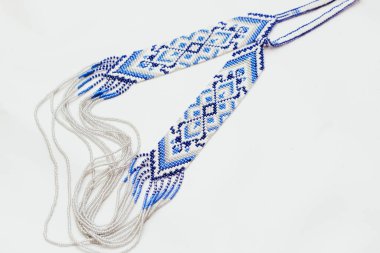 Gerdan süslemesindeki geometrik desen, Ukrayna boncuklu süs, tılsım..