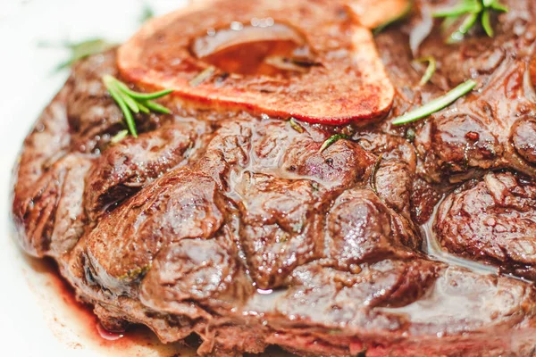 Cooked Braised Beef Steak Bone Ossobuco Pepper Rosemary Board — Stock Photo, Image