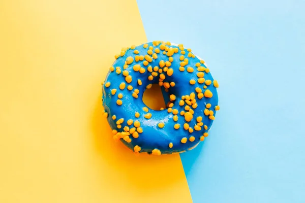 Blue Yellow Glaze Donut Blue Yellow Paper — Stock Photo, Image