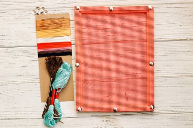 Nakış ve plastik tuval için muslin iplikleri.