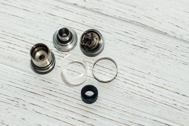 Elektronik sigara, tüp, damlatıcı, depo parçaları..