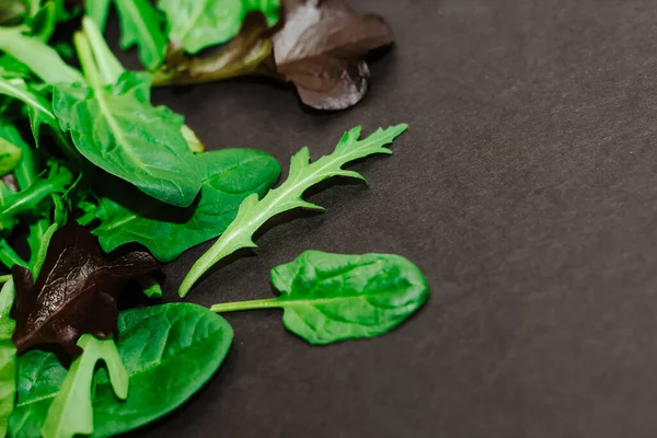 Mix Lettuce Leaves Different Types Black Table — Stock Photo, Image