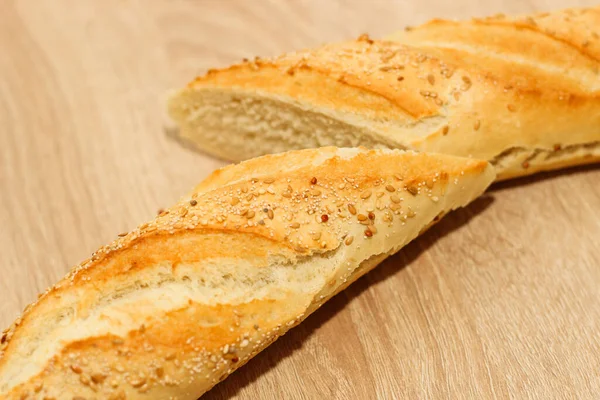 Vers Stokbrood Van Witte Tarwemeel Met Zaden Granen — Stockfoto