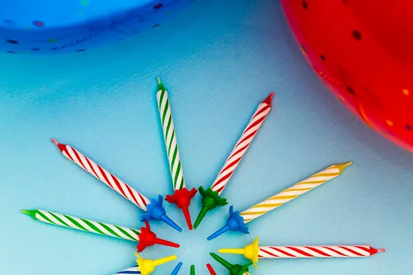 Bougies Ballons Fête Anniversaire Rayés — Photo